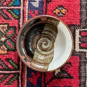 Lindgren Pottery bowl - Temmoku White